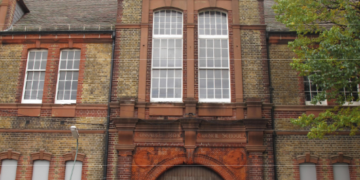 Specialist nursery in Hove asks to alter listed building
