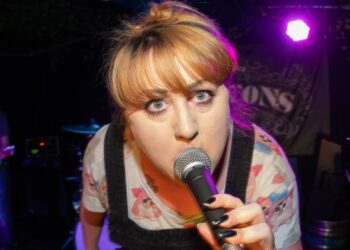 ‘Loud Women Minifesto’ a resounding success on Brighton Beach