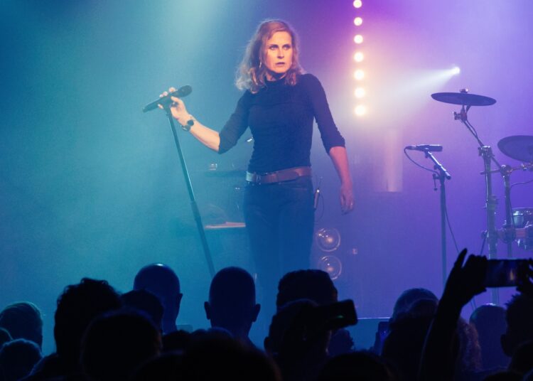 Alison Moyet celebrates 40 years as a solo artist with new album & tour