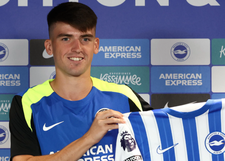 Brighton and Hove Albion loan midfielder to Stoke City