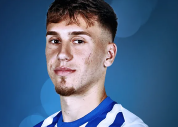 Brighton and Hove Albion sign £25m Bundesliga sensation