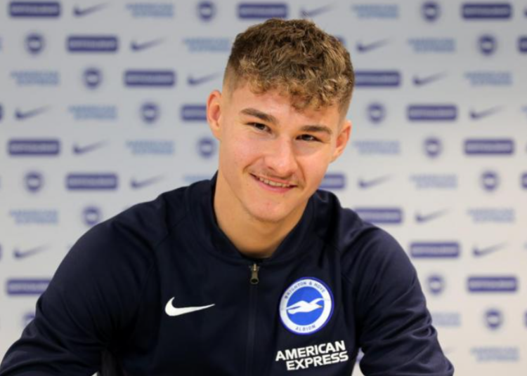 Brighton and Hove Albion goalkeeper goes out on loan