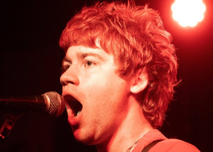 The Velvet Hands give us their ‘Sucker Punch’