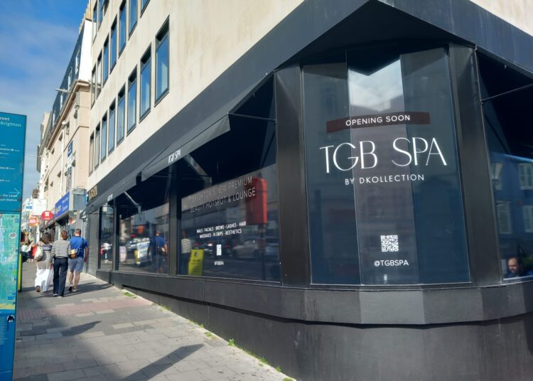 New spa replaces empty city centre bank