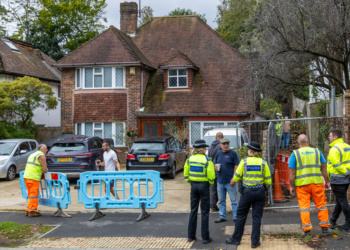 Hove twitten row erupts again