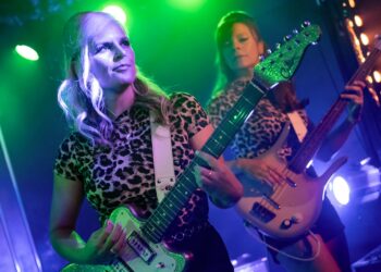 The Surfrajettes play Brighton gig ‘Easy As Pie’