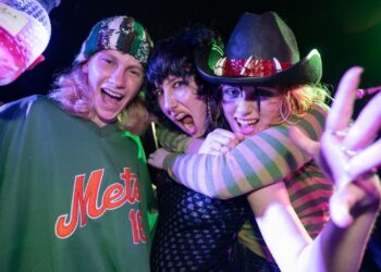 Sussex trio HotWax announce debut album and tour dates