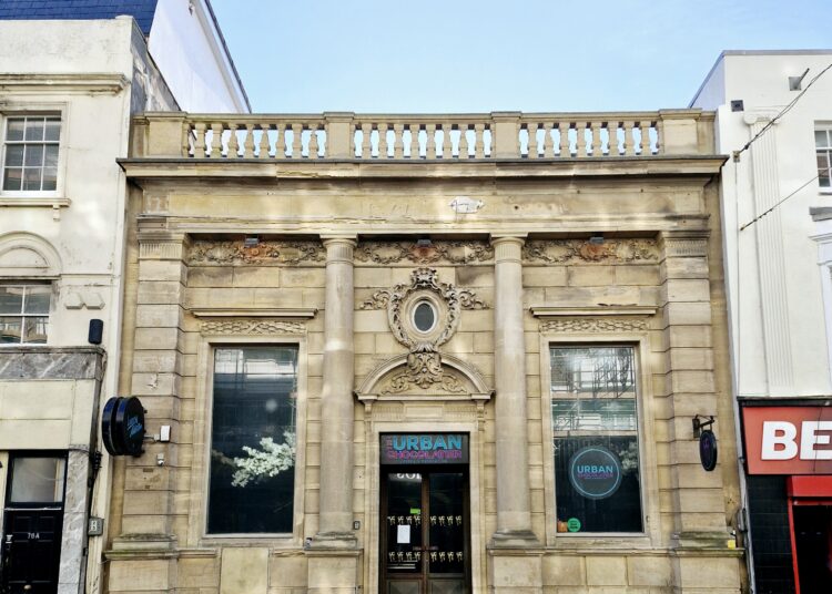 No more just desserts as café closes after less than three months