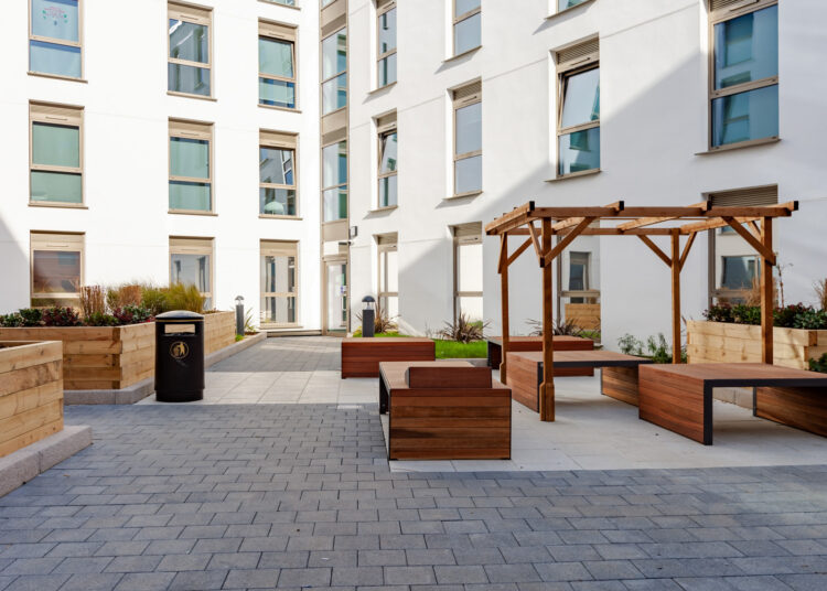 Language students to move in above Co-op