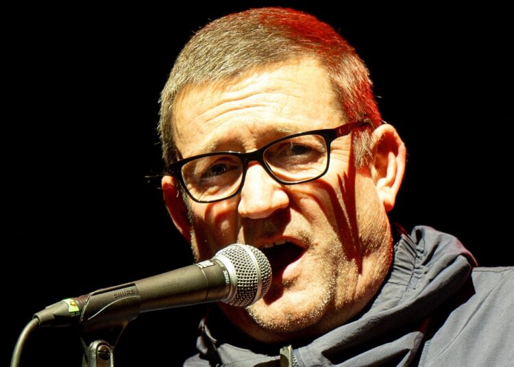 Paul Heaton & Rianne Downey treat us to nearly two ‘Happy Hours’ at Brighton Centre