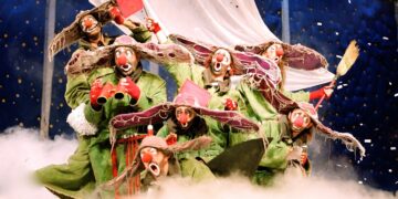Slava’s Snow Show – a joyous evening of surprise