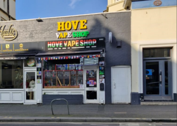 Burglars target Hove vape shop