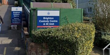 Suspect pretended to be undercover cop in ‘creepy’ bid to get back phone