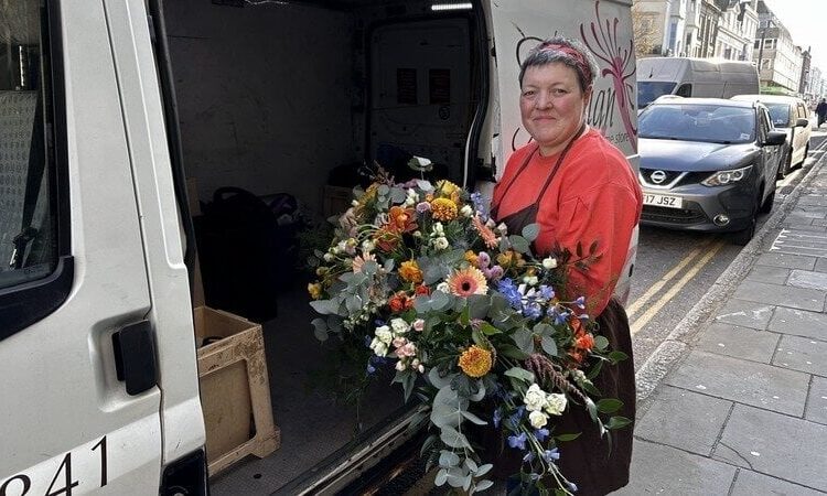 Shopkeeper starts petition to fight red route proposal