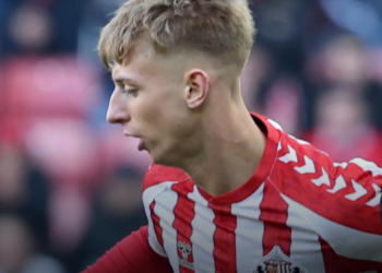 Brighton and Hove Albion agree £10m deal for teenage winger