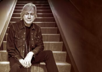 Justin Hayward adds Brighton’s prestigious Theatre Royal to forthcoming UK tour