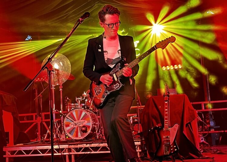 Sunday (1994) announce Brighton concert