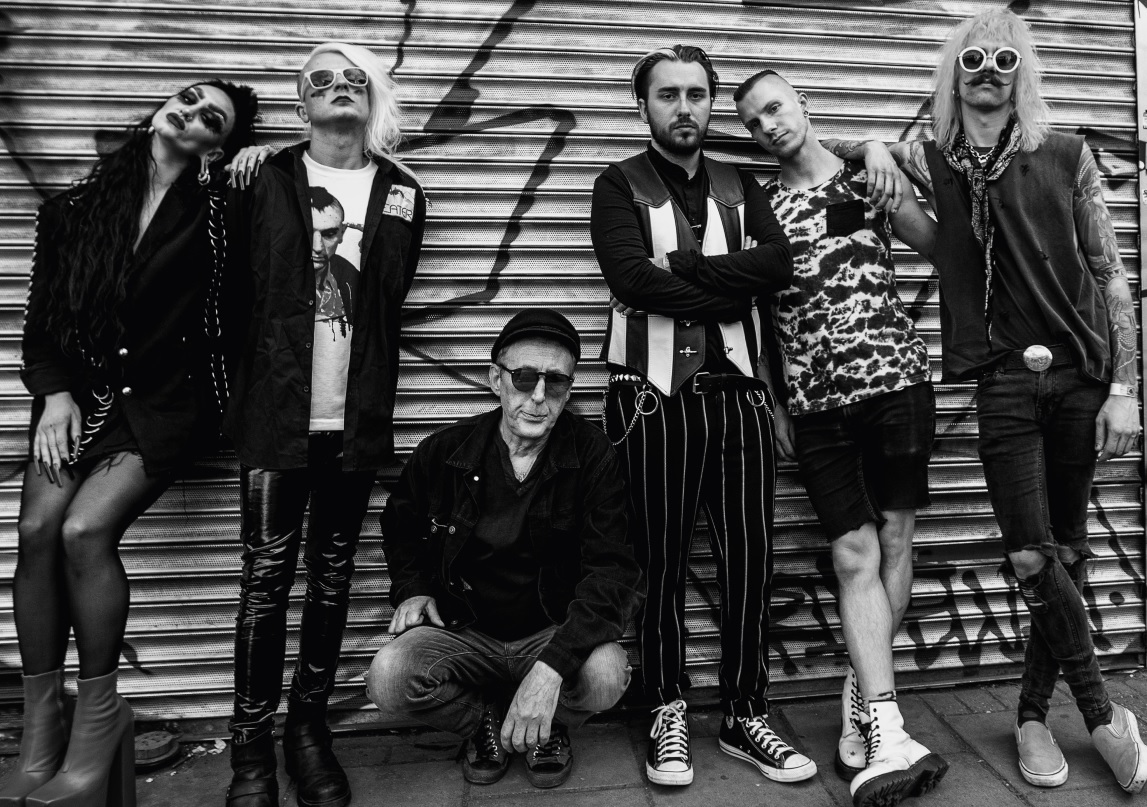 Get &lsquo;Alive At The Barn&rsquo; this Friday & Saturday