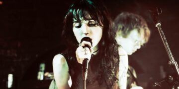 Velvetine leave The Rossi Bar crowd in ‘Ecstasy’