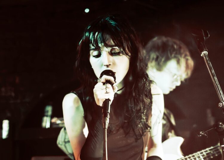 Velvetine leave The Rossi Bar crowd in ‘Ecstasy’