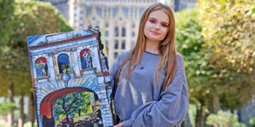 Ukrainian refugee awarded special recognition for art GCSE