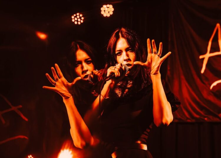 Dlina Volny ‘Do It’ with ‘Flair’