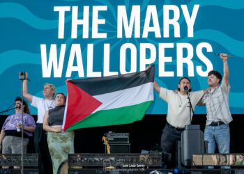 Not all plain sailing for ‘Victorious’ seaside festival – Day One report