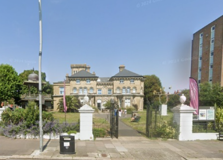 Neighbours object to drinks licence for Hove Museum