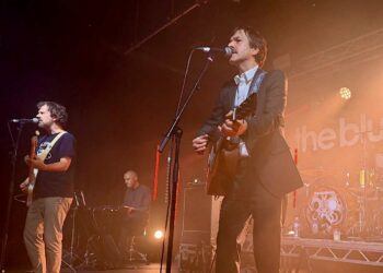 After a dozen appearances at Concorde 2 The Bluetones give Chalk a go