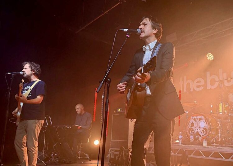 After a dozen appearances at Concorde 2 The Bluetones give Chalk a go