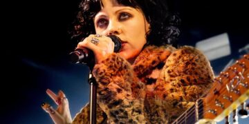 Fans ‘Smitten’ with Pale Waves