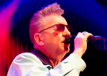 Richard Hawley celebrates his iconic ‘Coles Corner’ album