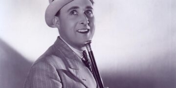 Max Miller plaque to be replaced – with correct date