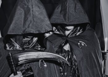 Treachery and faith – a night as an imposter