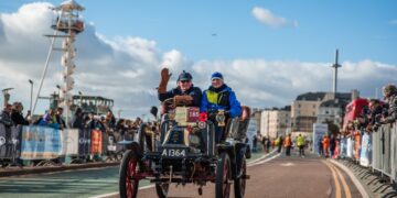 Old crocks roll into Brighton for annual Veteran Car Run