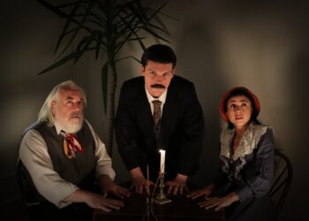 Lantern Theatre Shines A Ghostly Light on ‘Medium’ preview