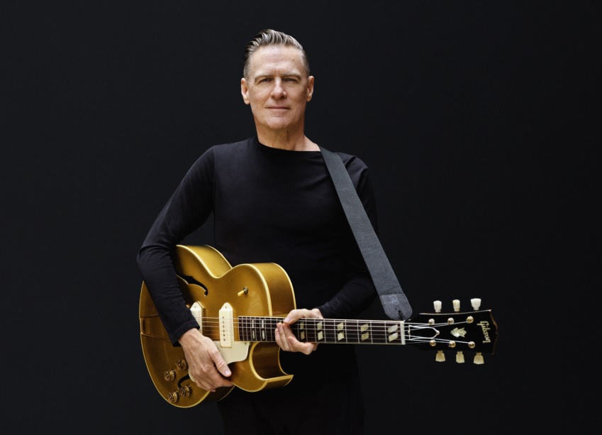 Bryan Adams&rsquo; Brighton concert has elements of a huge stadium event