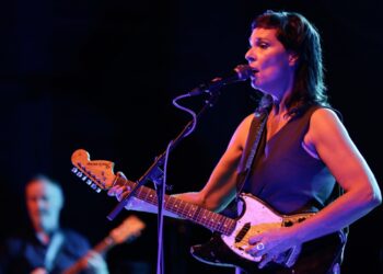 Stereolab experiment at Brighton’s Corn Exchange