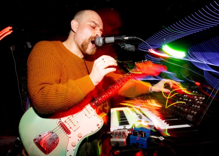 Three contrasting acts light up The Rossi Bar with a night of discovery