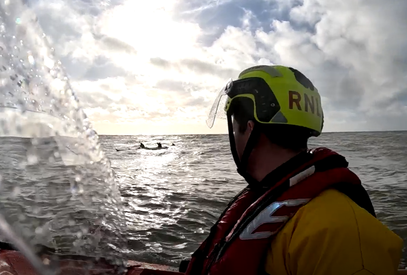 Sinking canoe rescued by lifeboat crew