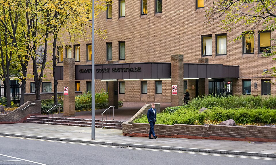 Brighton dealer jailed for prison smuggling plot