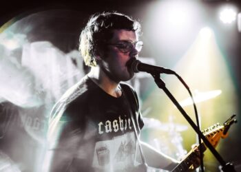 It’s ‘Easy’ to like Bleary Eyed