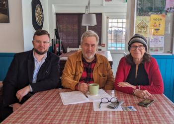 School could close if it becomes academy, councillors fear