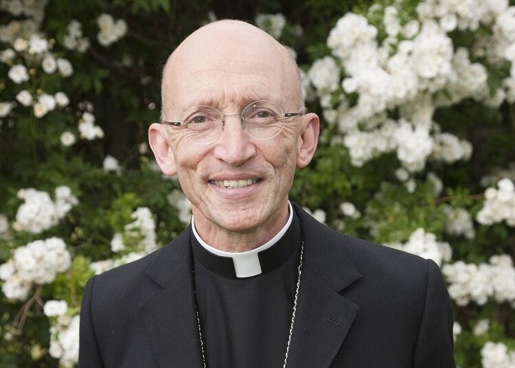 Bishop of Chichester to retire