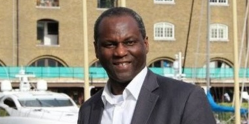 Carpenter suffers broken arm in road rage row