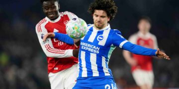 Arsenal scrape win over Brighton and Hove Albion at the Amex