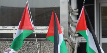 Man arrested over calls to target Jewish businesses with stink bombs