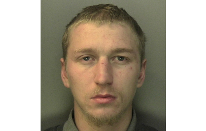 Police hunt man wanted for breaching his licence conditions