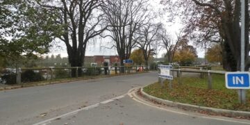 Teen prisoner dies in custody