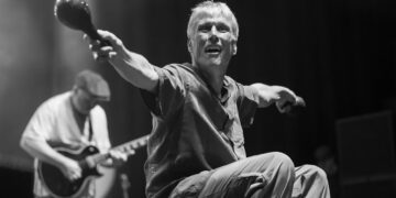 Happy Mondays turn Brighton Dome into a Madchester Party to celebrate classic album